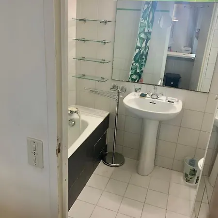 Bnb Renting Studio In The Heart Of Old